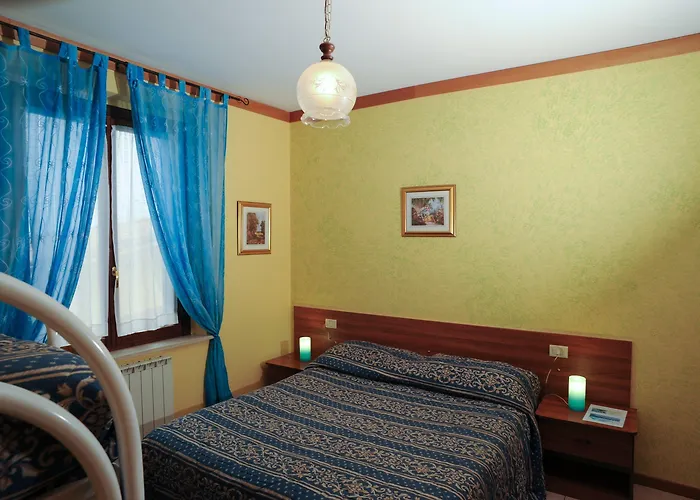 Hotel La Mora Assise
